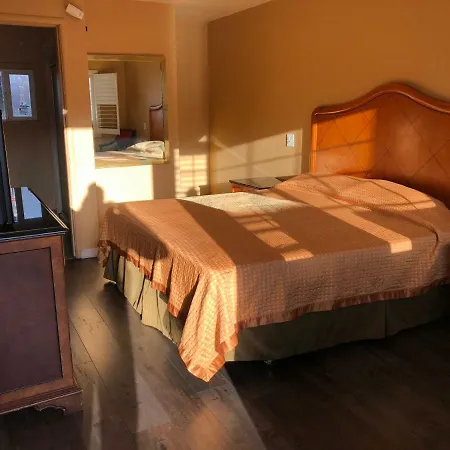 Capri Motel